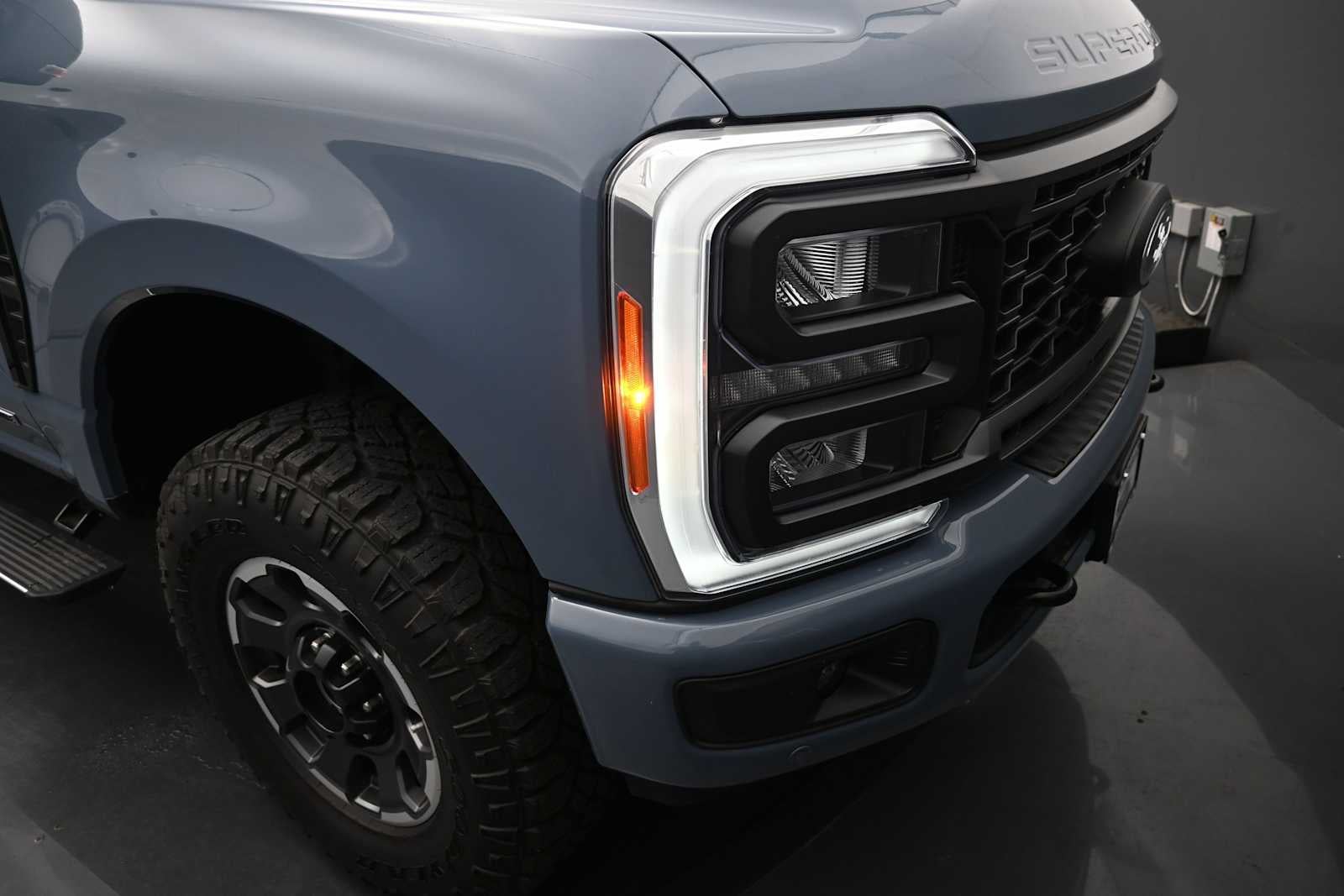 2023 Ford Super Duty F-250 Pickup LARIAT