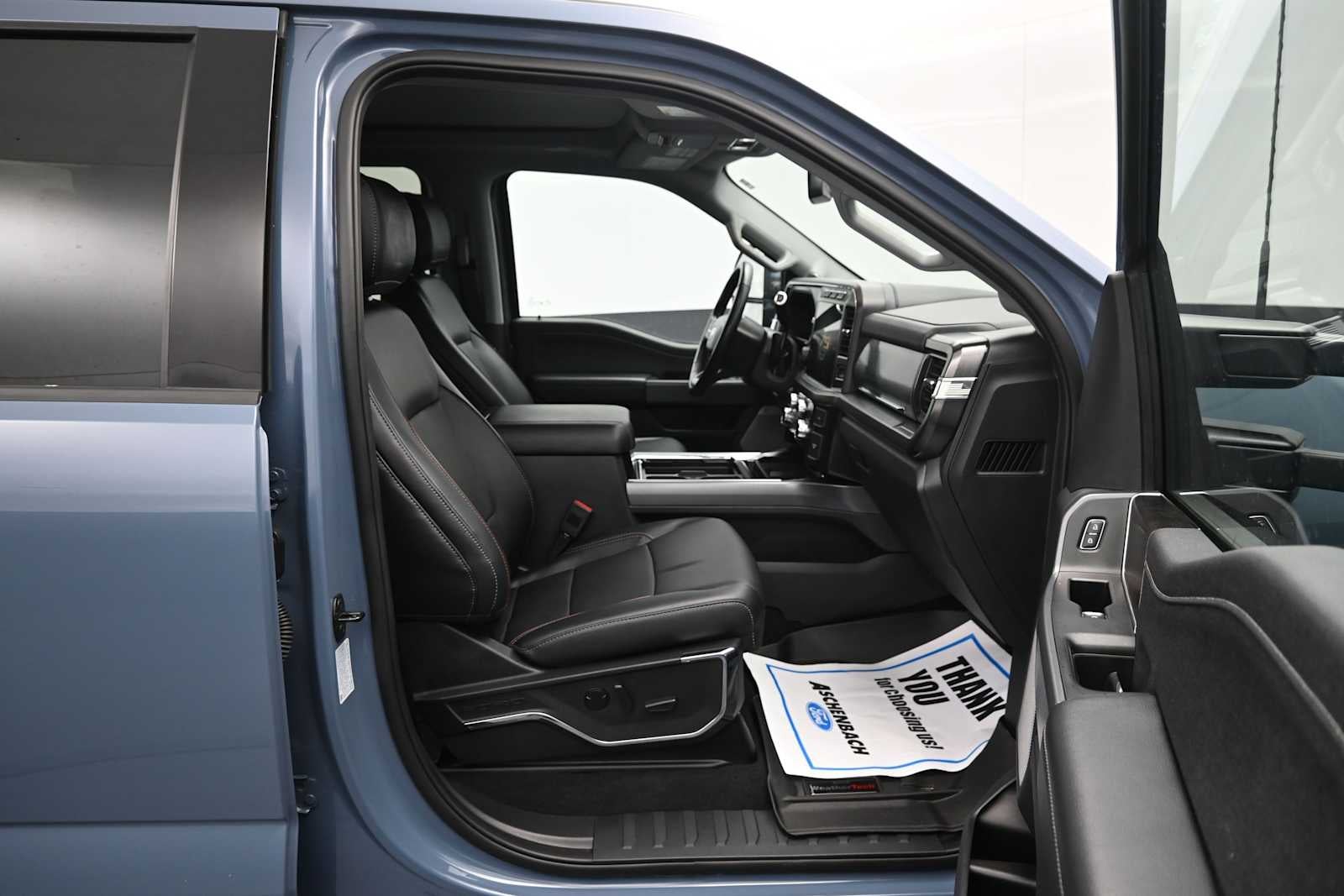 2023 Ford Super Duty F-250 Pickup LARIAT
