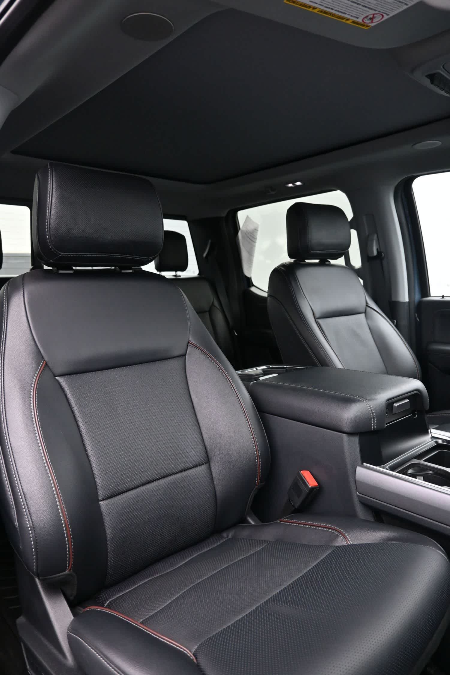 2023 Ford Super Duty F-250 Pickup LARIAT