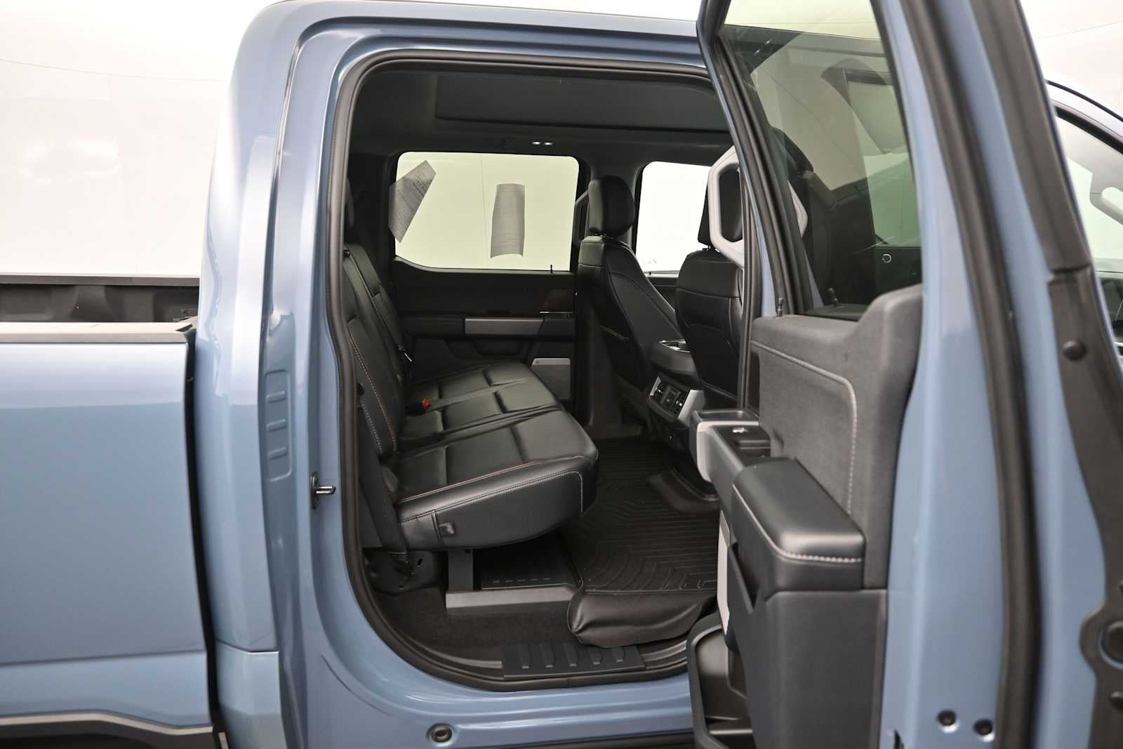 2023 Ford Super Duty F-250 Pickup LARIAT