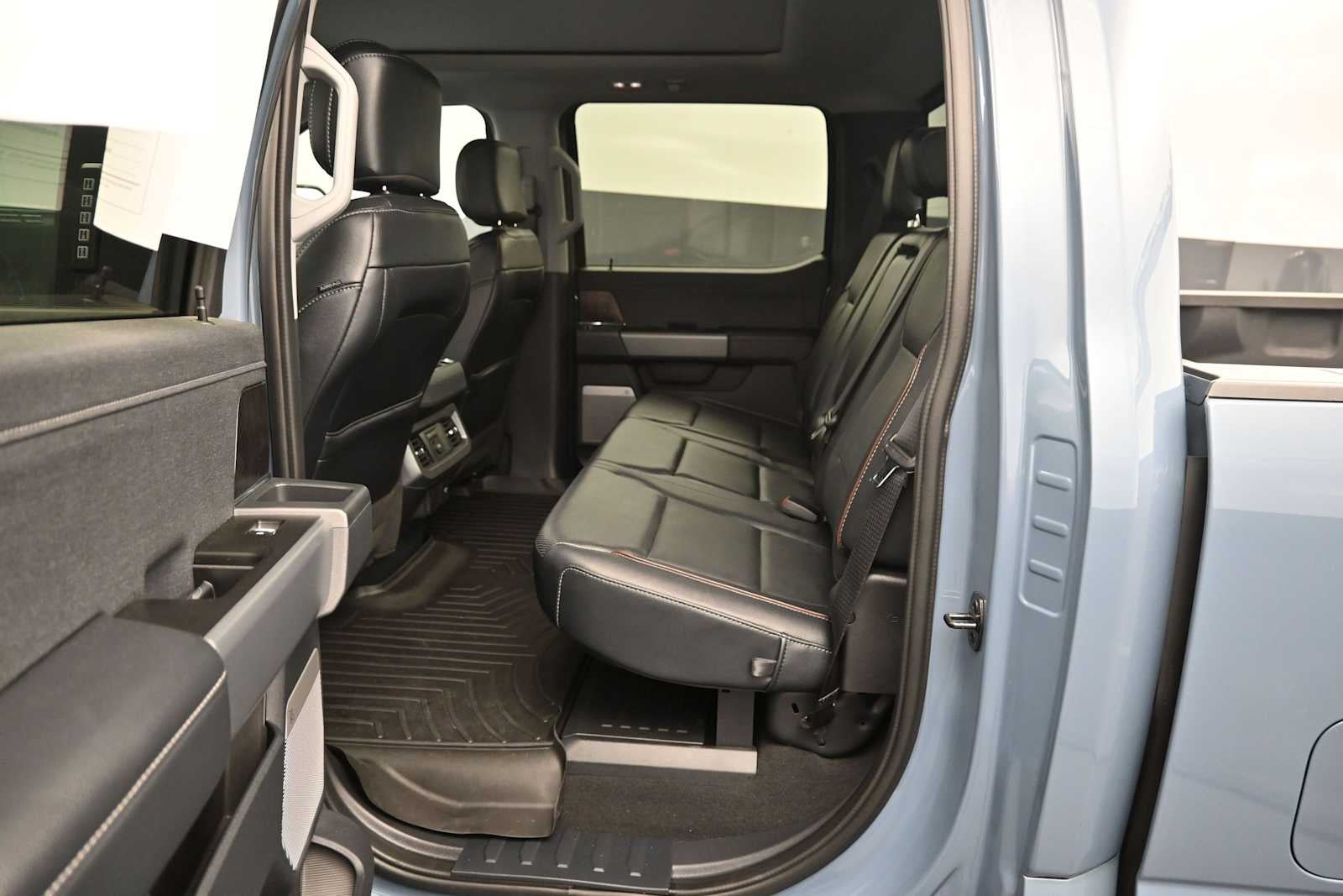 2023 Ford Super Duty F-250 Pickup LARIAT