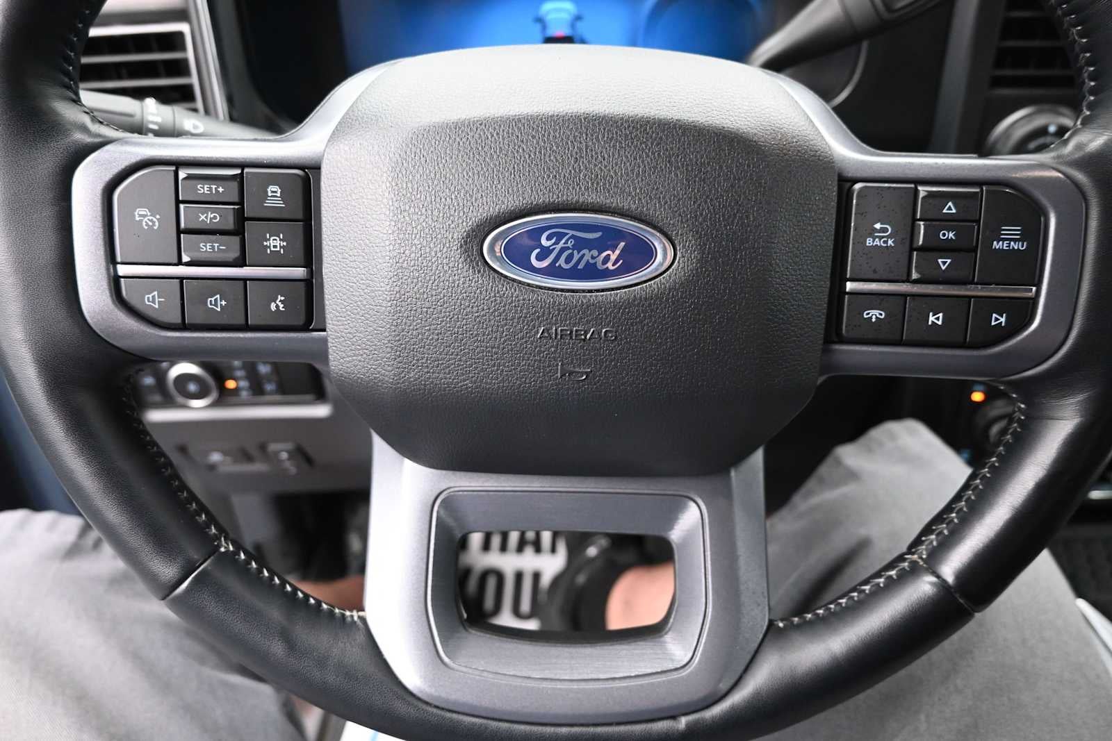 2023 Ford Super Duty F-250 Pickup LARIAT