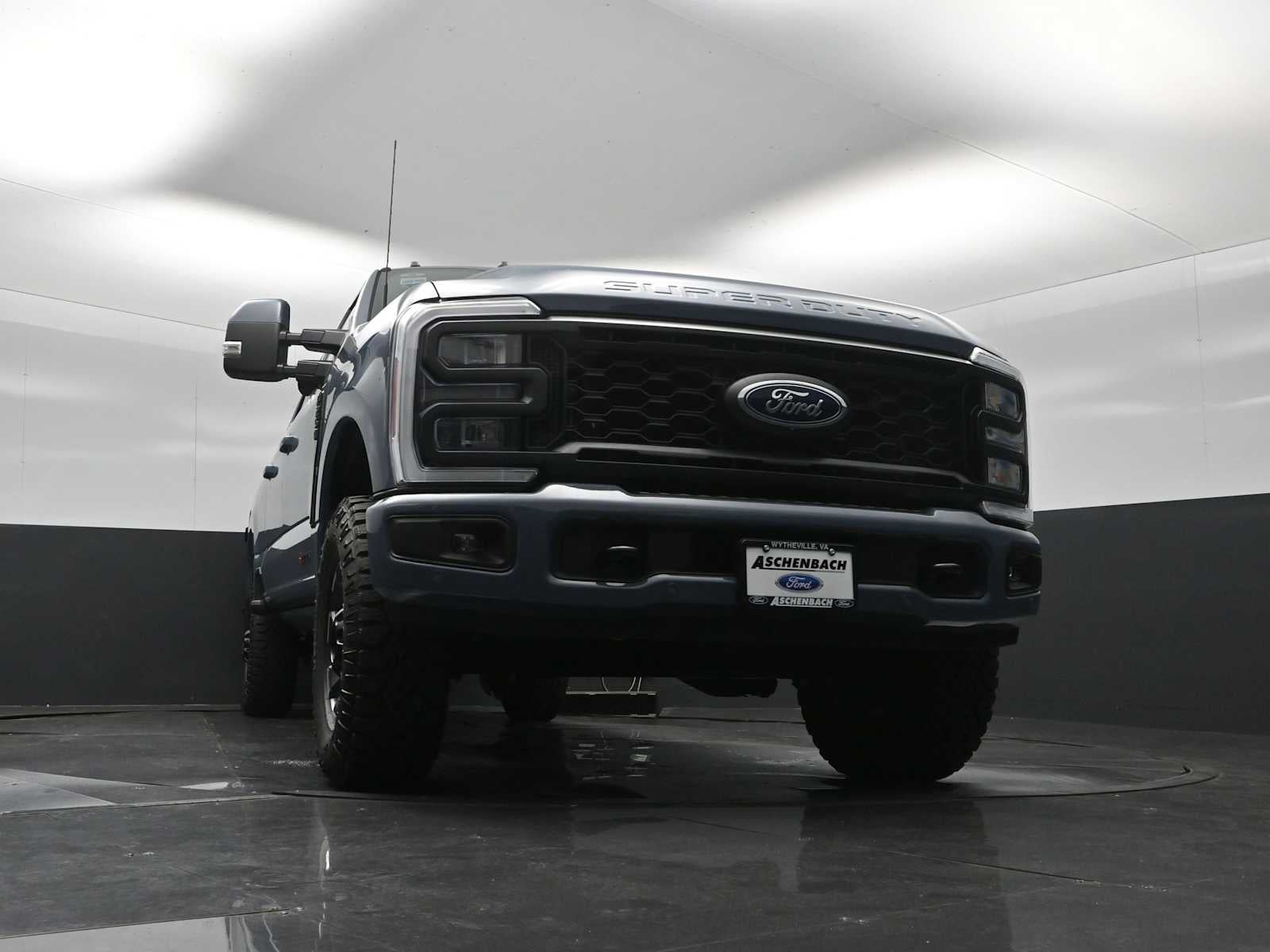 2023 Ford Super Duty F-250 Pickup LARIAT