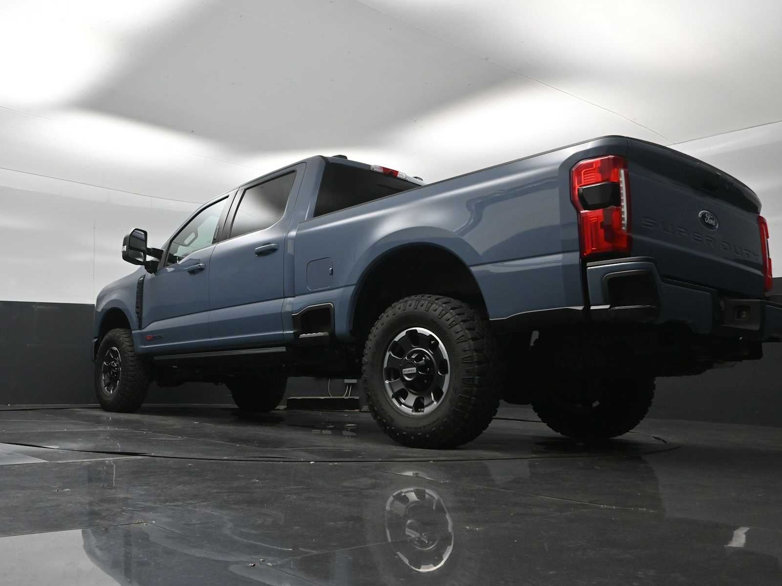 2023 Ford Super Duty F-250 Pickup LARIAT
