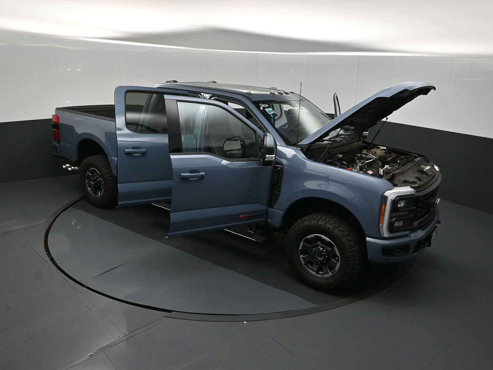 2023 Ford Super Duty F-250 Pickup LARIAT