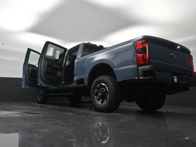 2023 Ford Super Duty F-250 Pickup LARIAT