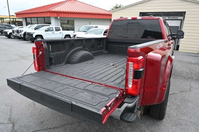 2025 Ford Super Duty F-350 DRW Pickup LARIAT