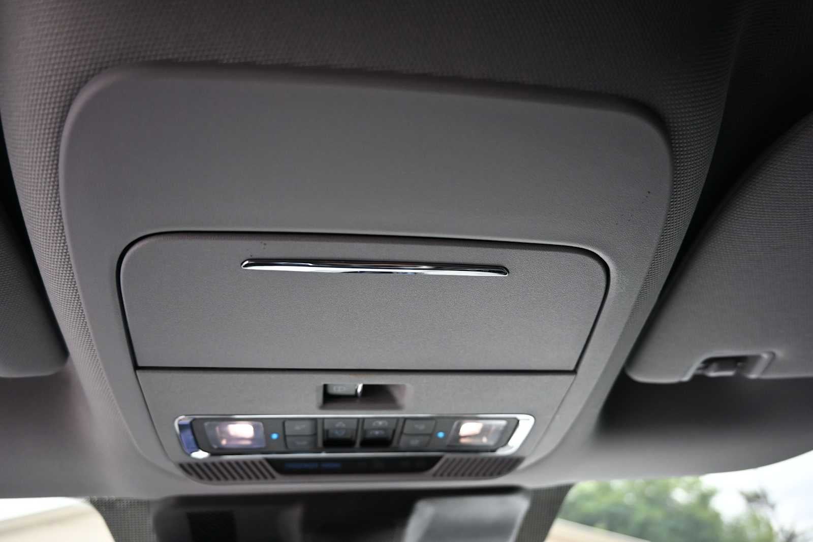 2025 Ford Super Duty F-350 DRW Pickup LARIAT