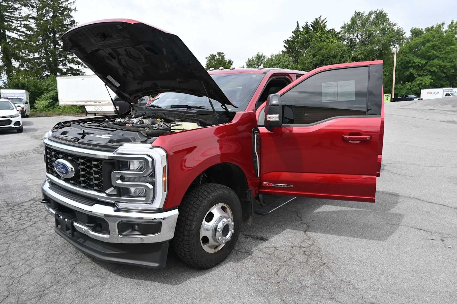2025 Ford Super Duty F-350 DRW Pickup LARIAT