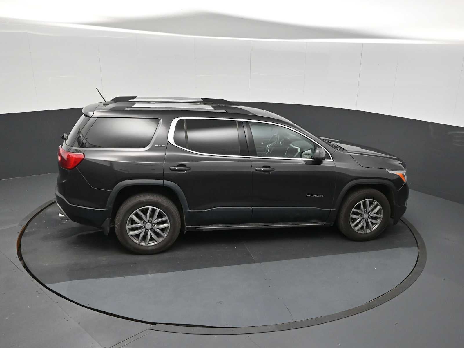 2017 GMC Acadia SLE