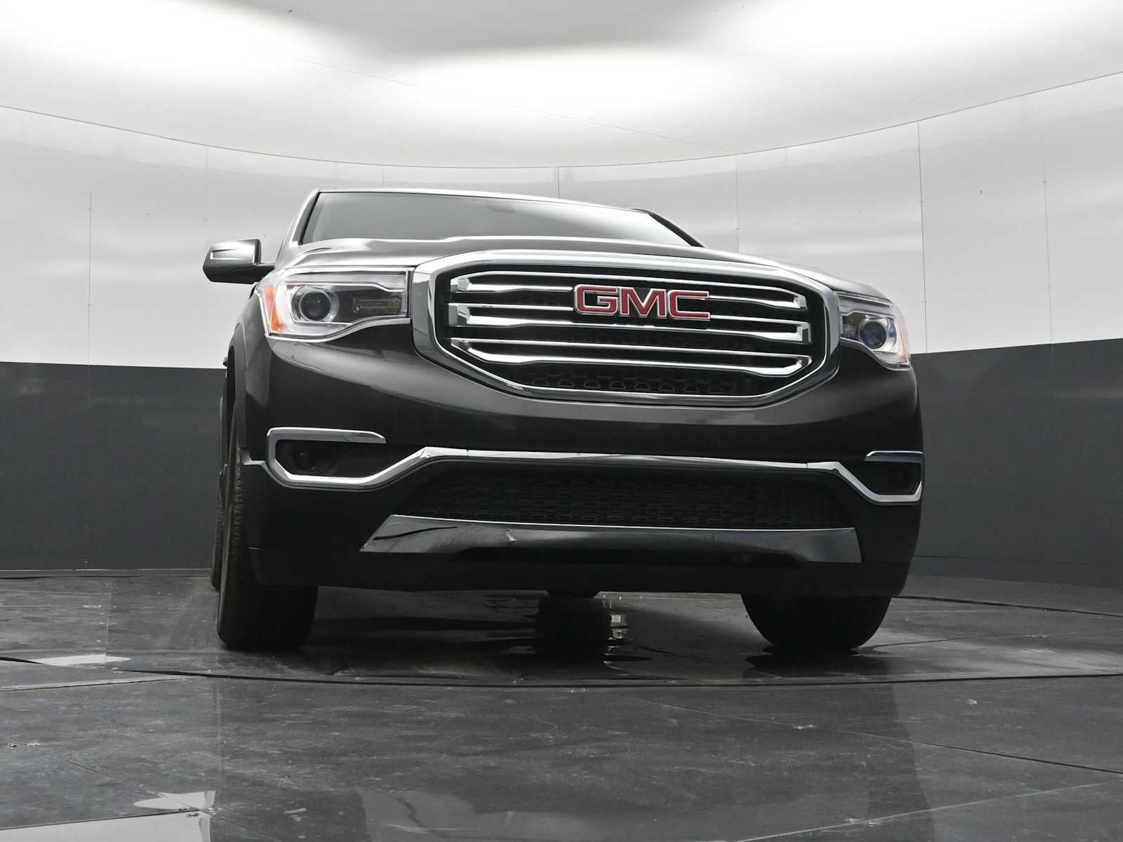 2017 GMC Acadia SLE
