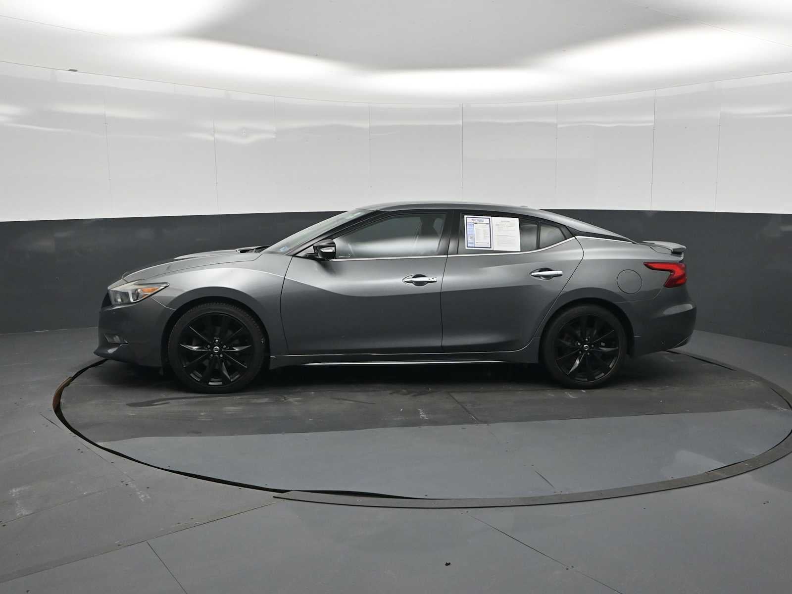 2018 Nissan Maxima SR