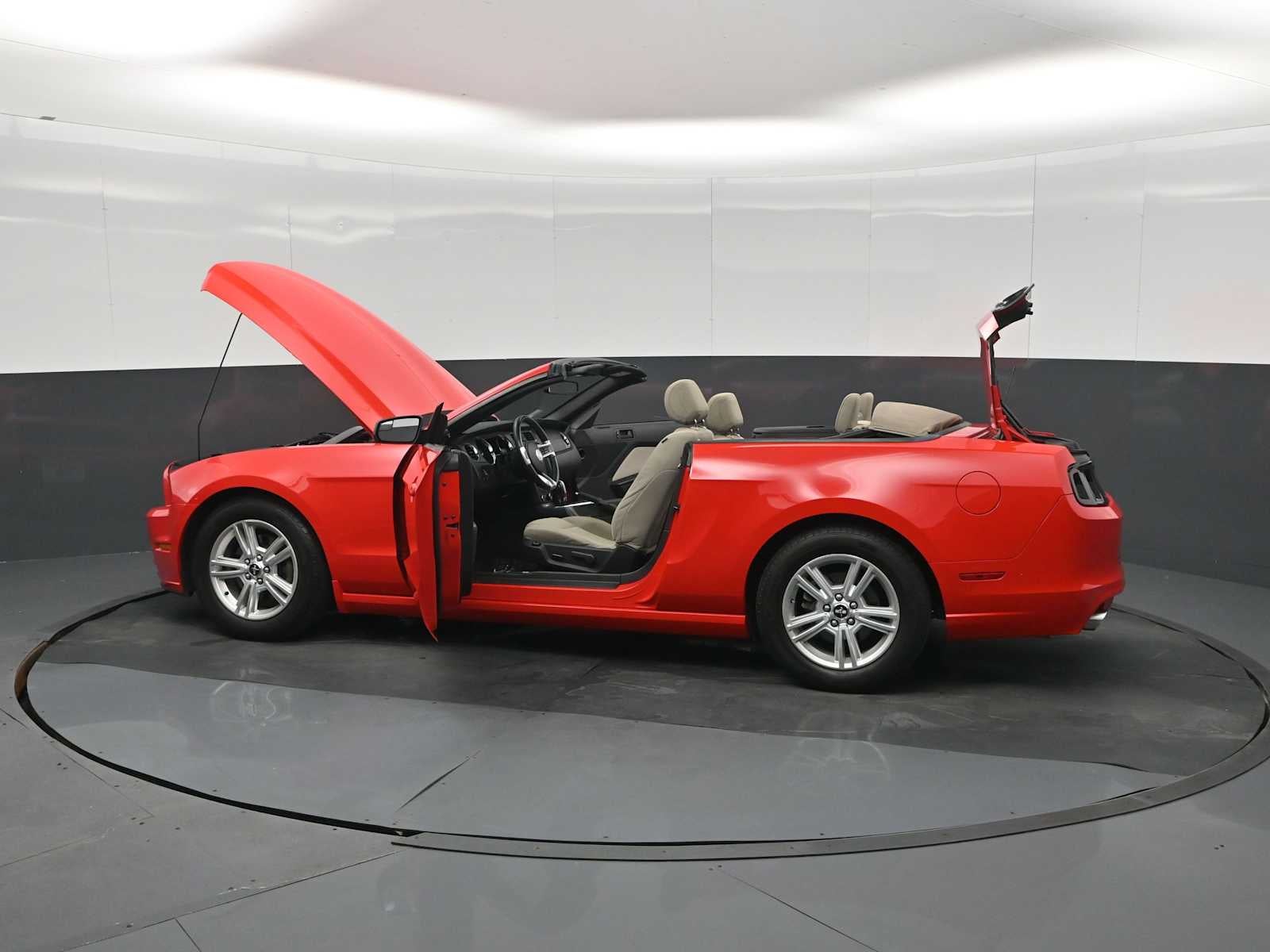 2014 Ford Mustang V6
