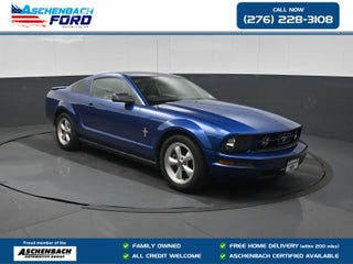2007 Ford Mustang Deluxe