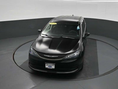 2024 Chrysler Voyager LX