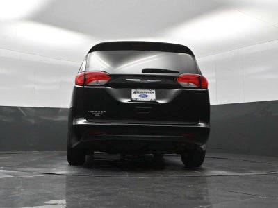 2024 Chrysler Voyager LX