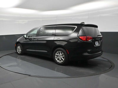 2024 Chrysler Voyager LX