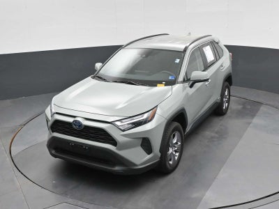 2022 Toyota RAV4 Hybrid XLE