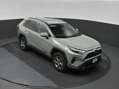 2022 Toyota RAV4 Hybrid XLE