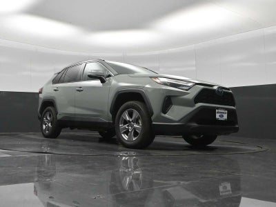 2022 Toyota RAV4 Hybrid XLE