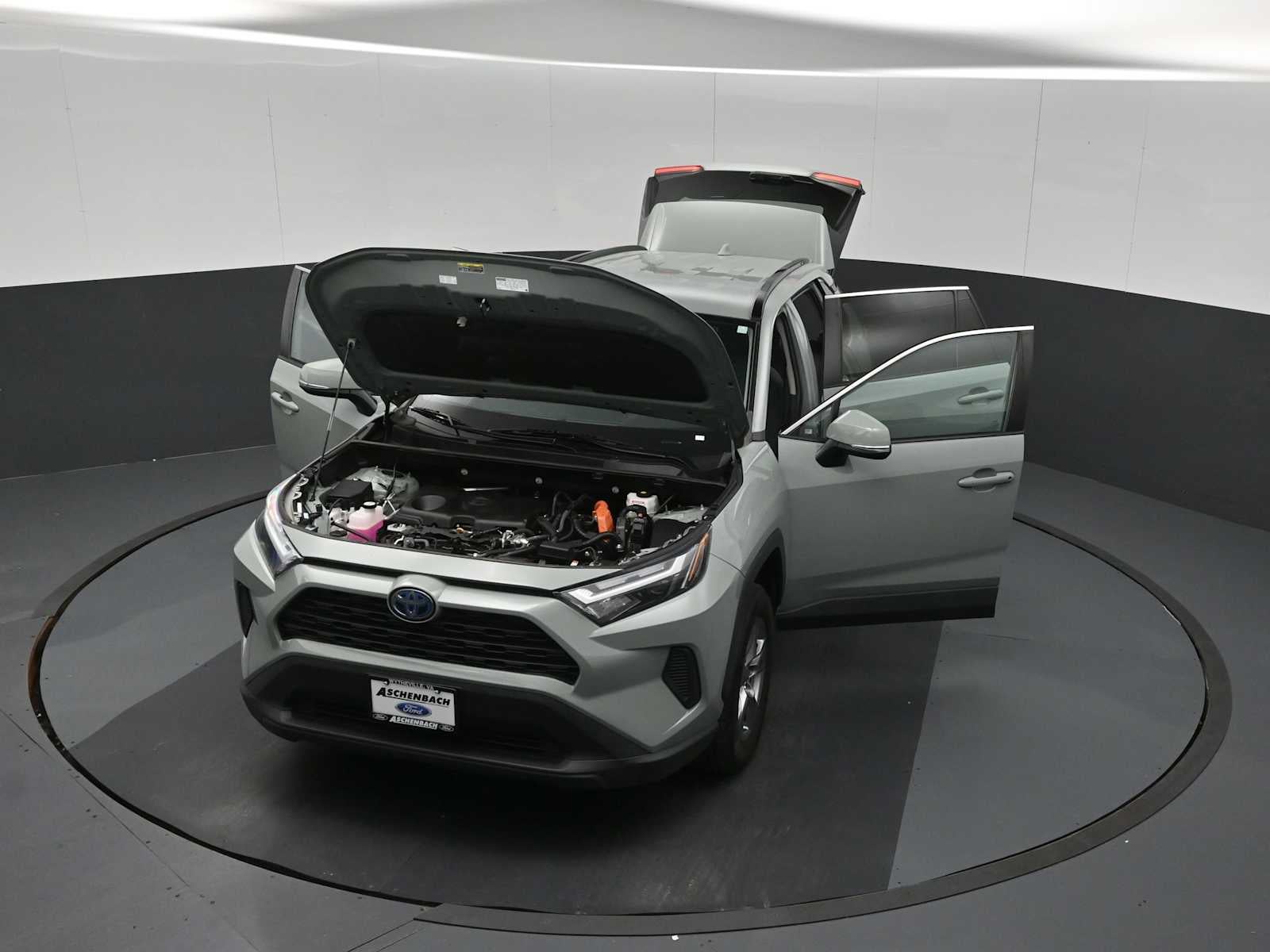 2022 Toyota RAV4 Hybrid XLE