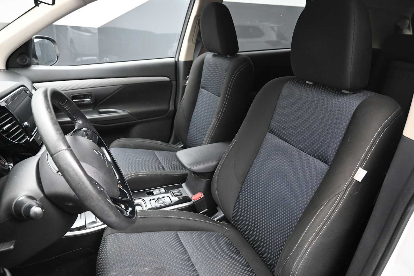 2018 Mitsubishi Outlander SE