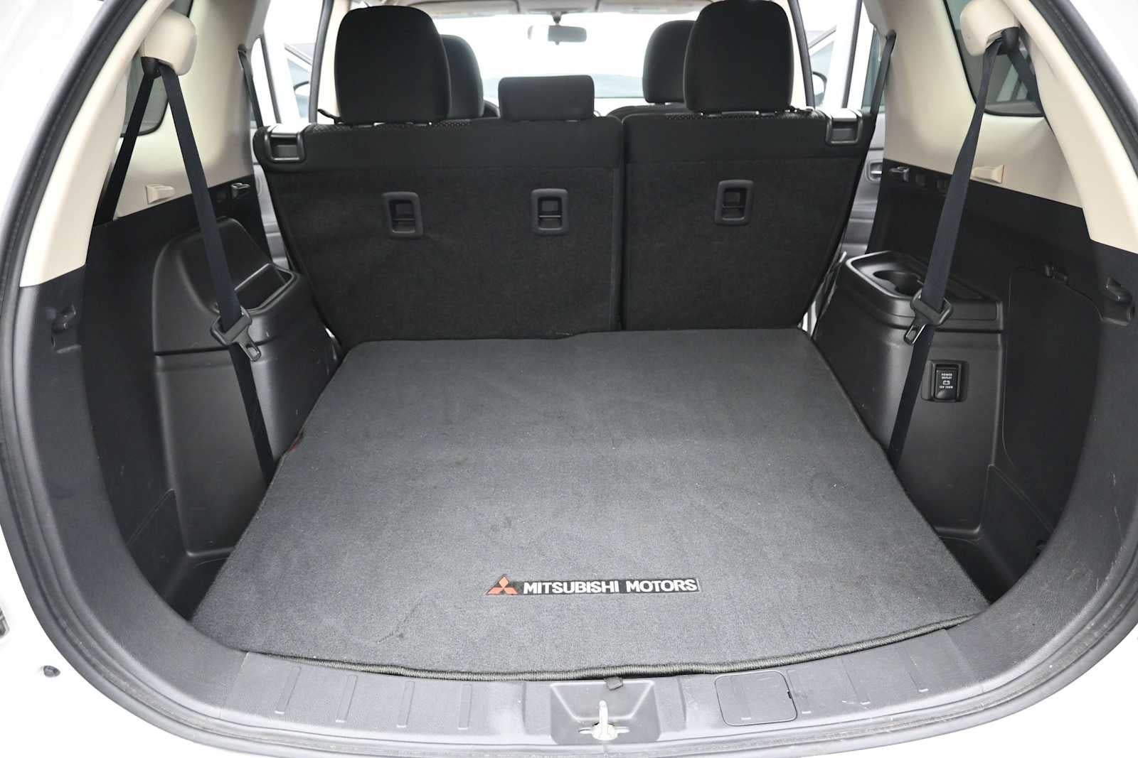 2018 Mitsubishi Outlander SE
