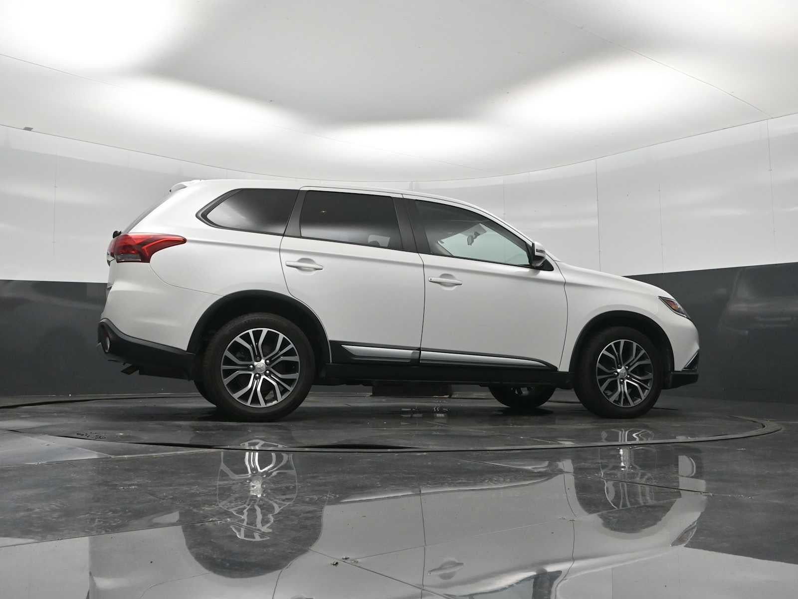 2018 Mitsubishi Outlander SE