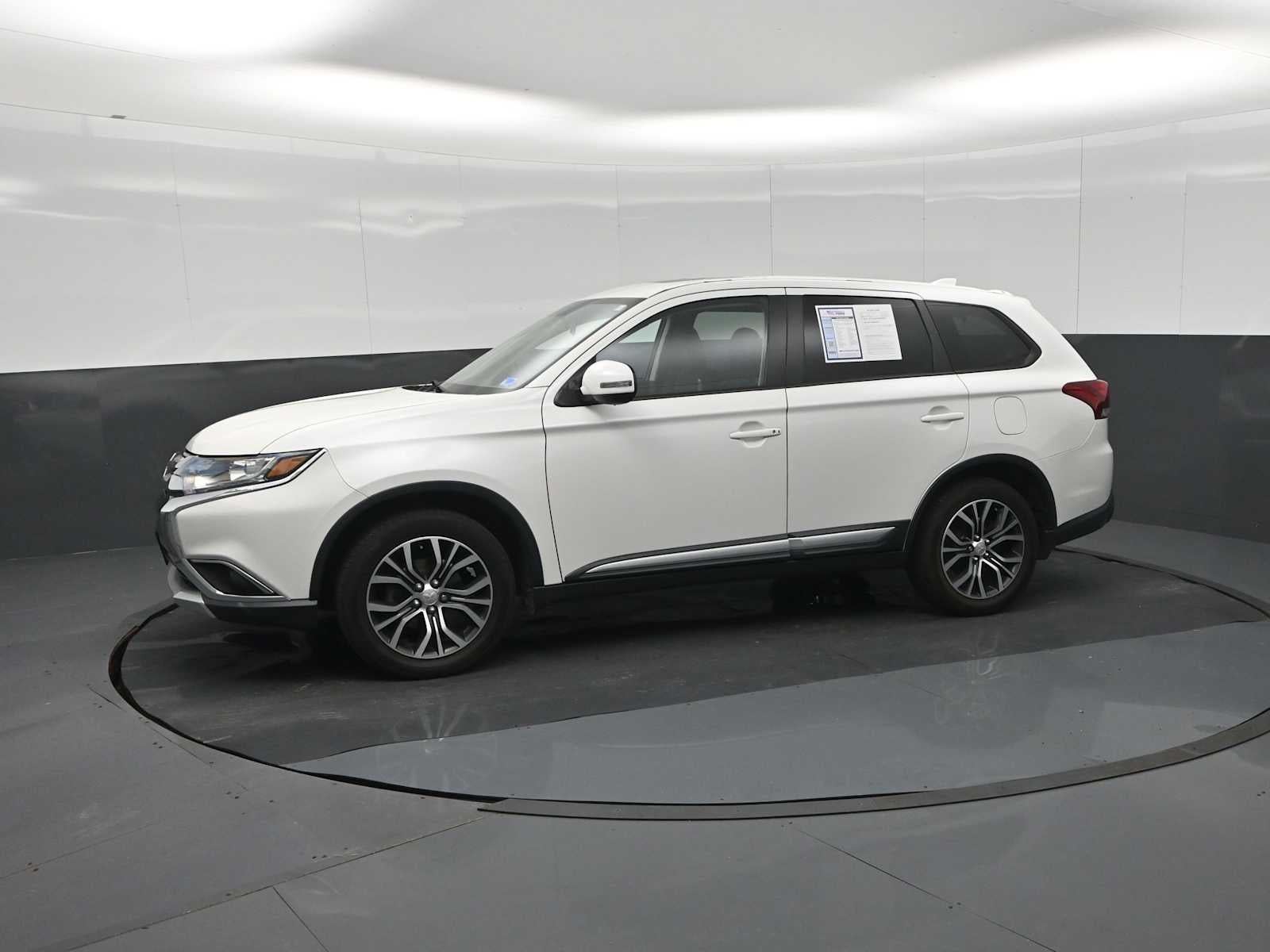2018 Mitsubishi Outlander SE