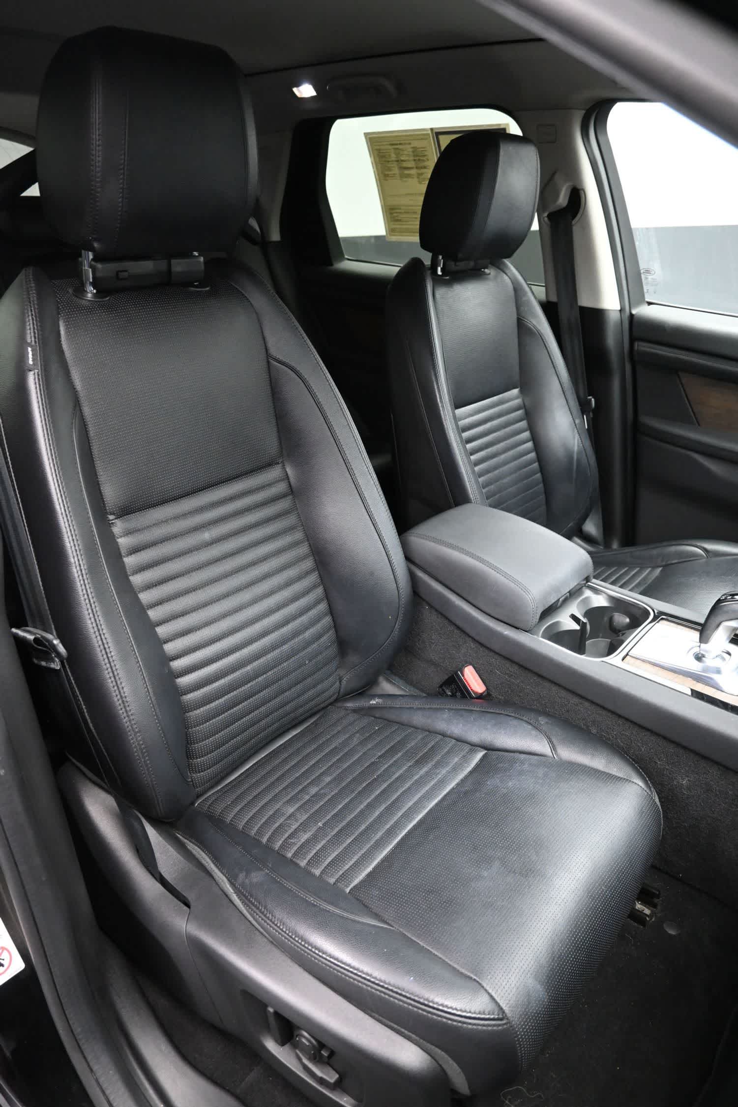 2020 Land Rover Discovery Sport SE