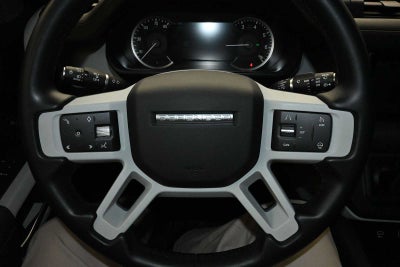 2023 Land Rover Defender SE