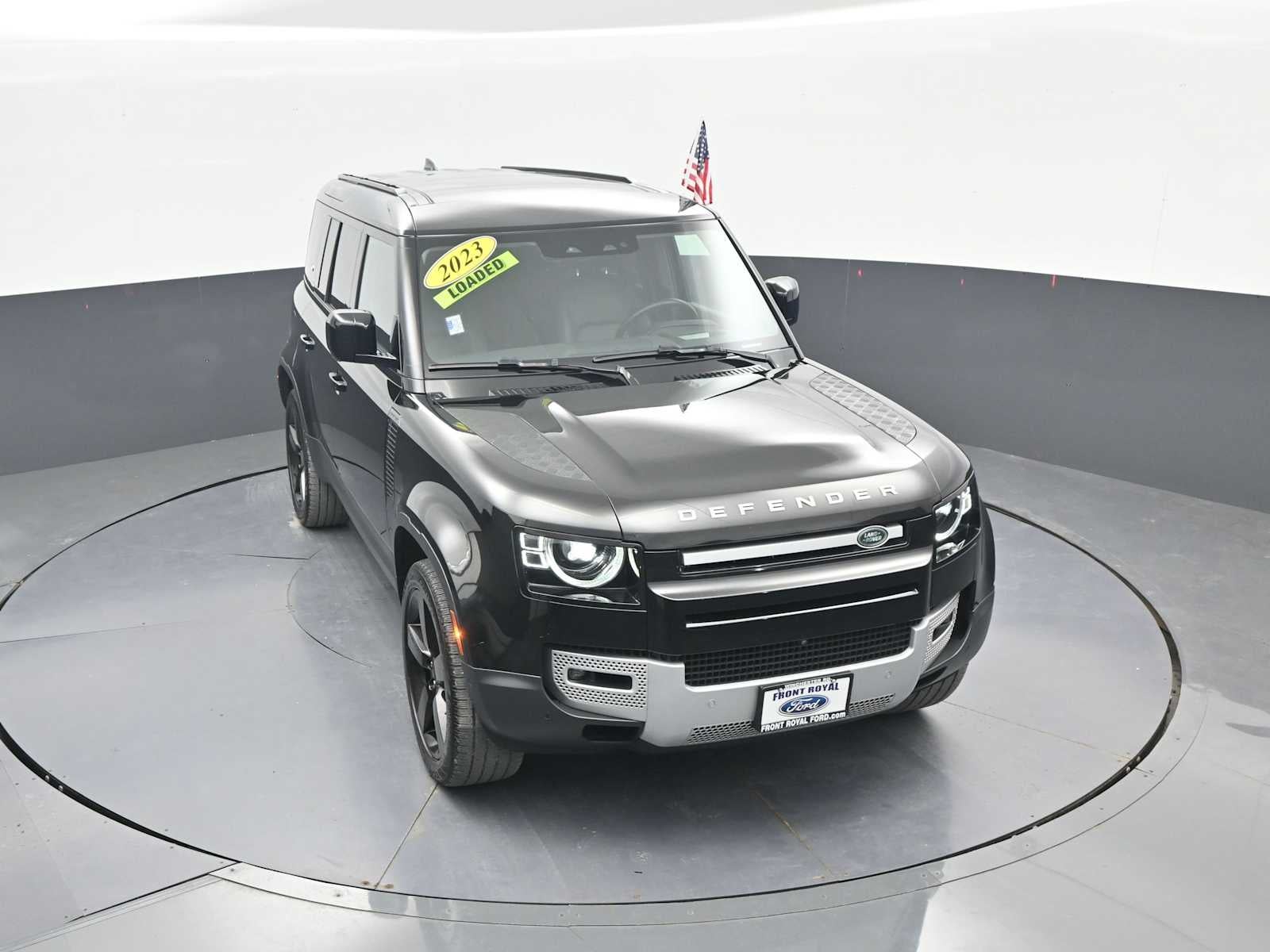 2023 Land Rover Defender SE