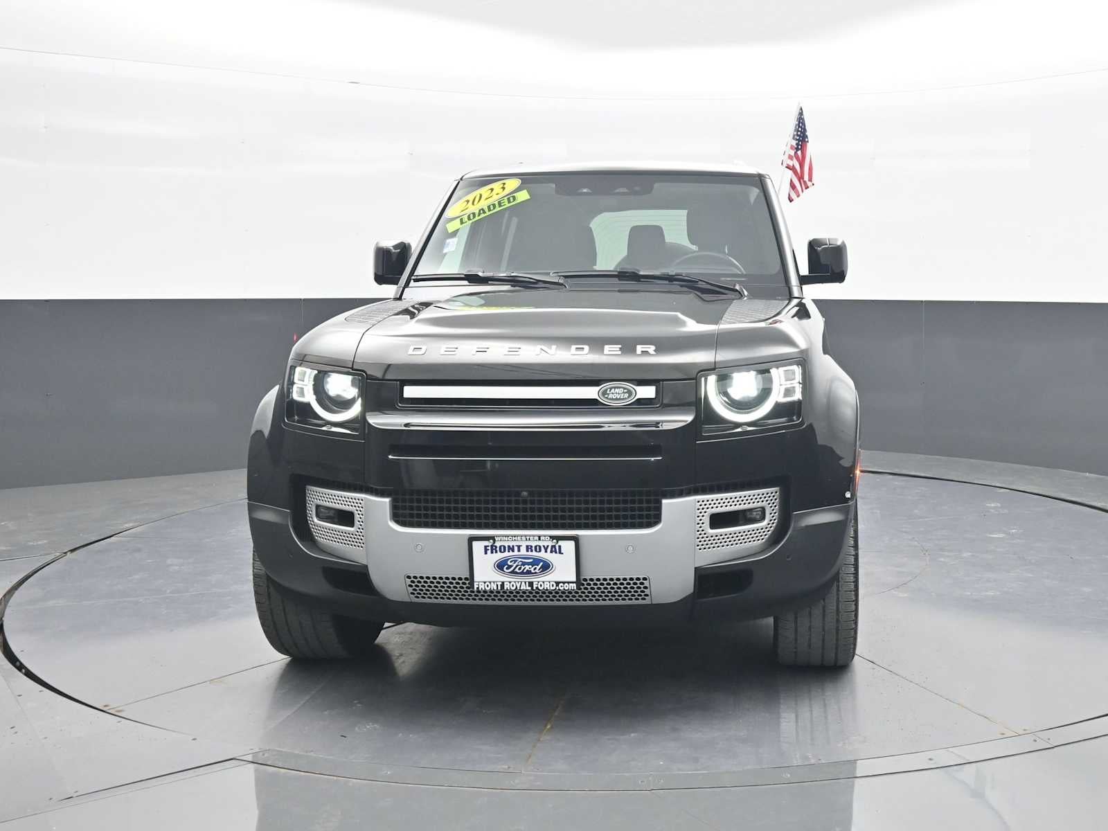 2023 Land Rover Defender SE
