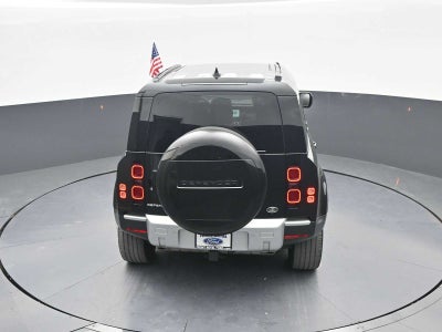 2023 Land Rover Defender SE
