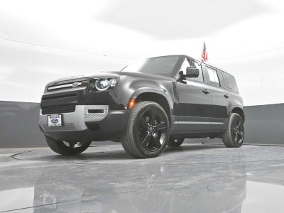 2023 Land Rover Defender SE