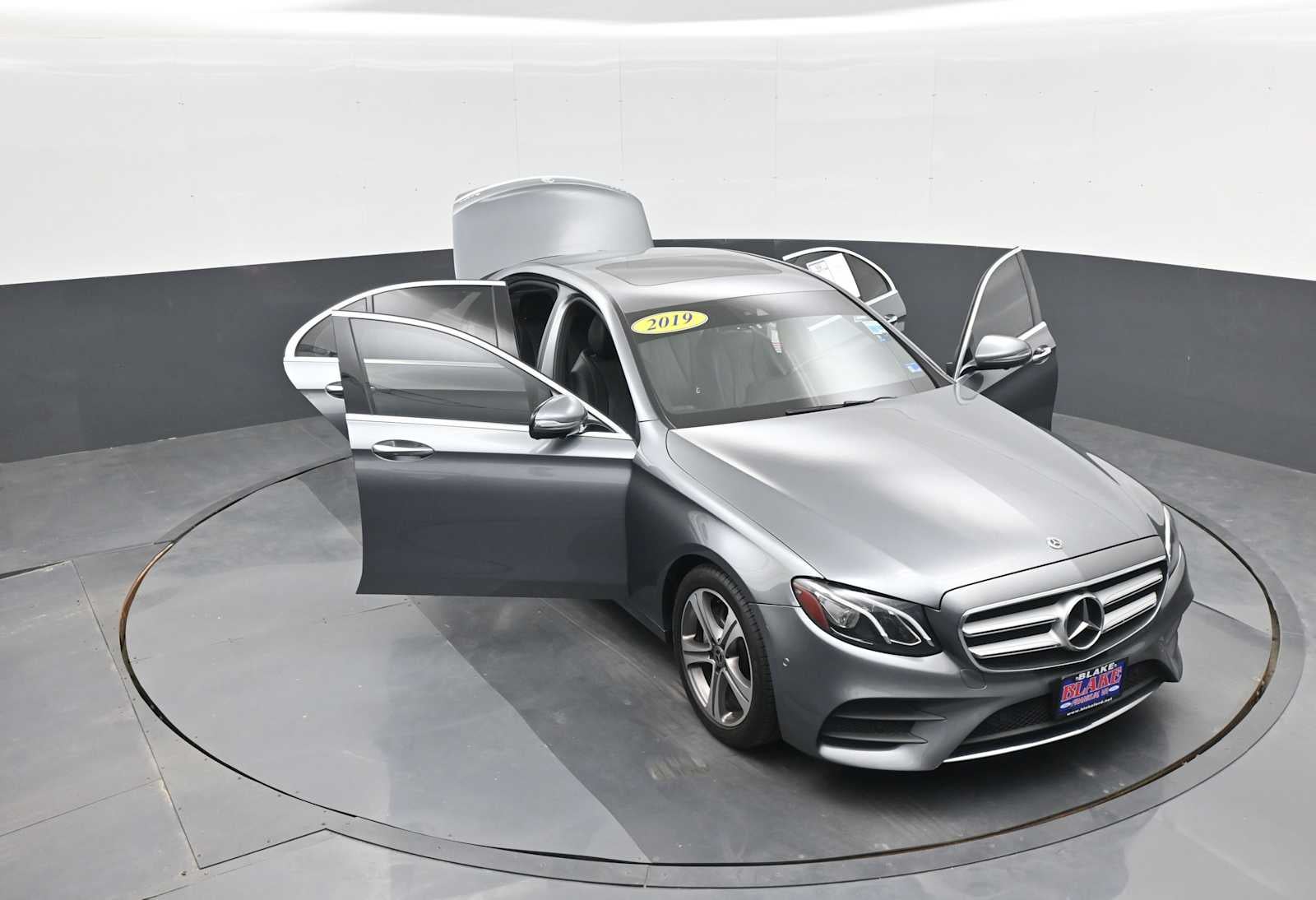 2019 Mercedes-Benz E 300 E 300