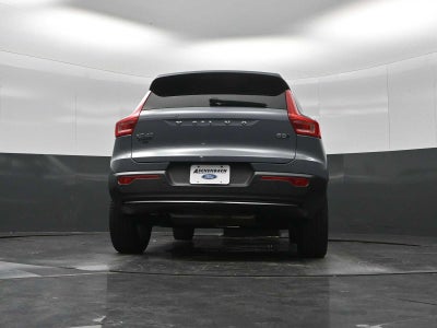 2023 Volvo XC40 Plus Dark Theme
