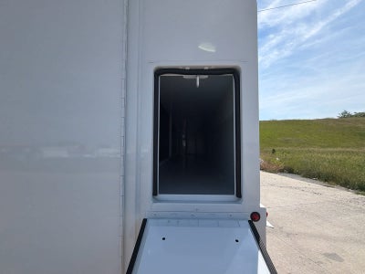 2025 GMC Savana Cutaway 3500 1WT