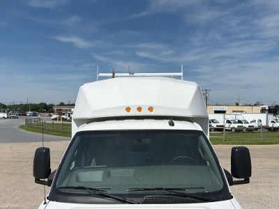 2025 GMC Savana Cutaway 3500 1WT