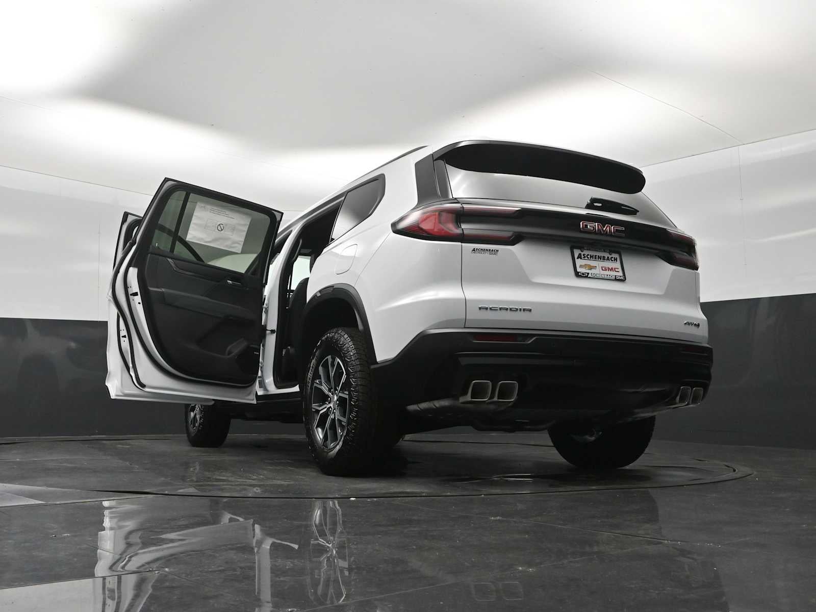 2026 GMC Acadia AT4