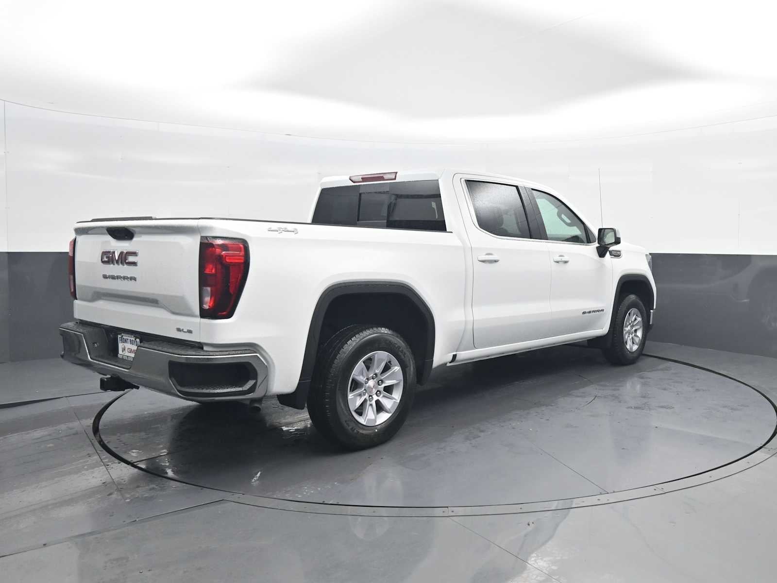 2026 GMC Sierra 1500 SLE - Photo 8