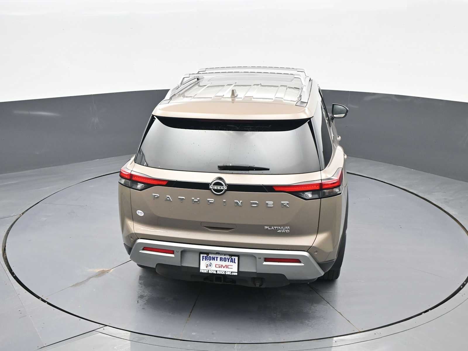 2023 Nissan Pathfinder Platinum